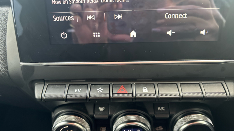 Renault Captur 1.6 E-Tech full hybrid 145 Rive Gauche 5dr Auto Hybrid Hatchback